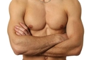 Erkekte Göğüs Eritme Nasıl Yapılır?